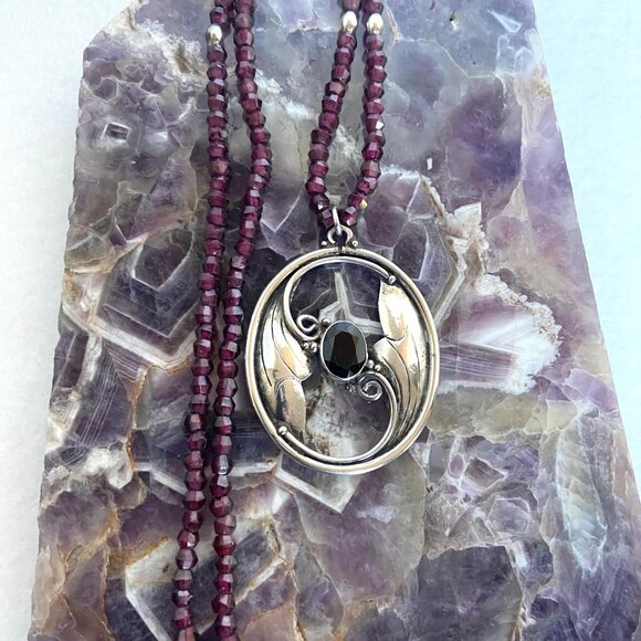 Sterling Silver 925 Beaded Oval Art Nouveau Style Garnet Pendant Necklace 18" - Picture 6 of 16